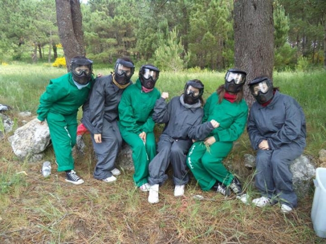  Prêt pour le match de paintball 